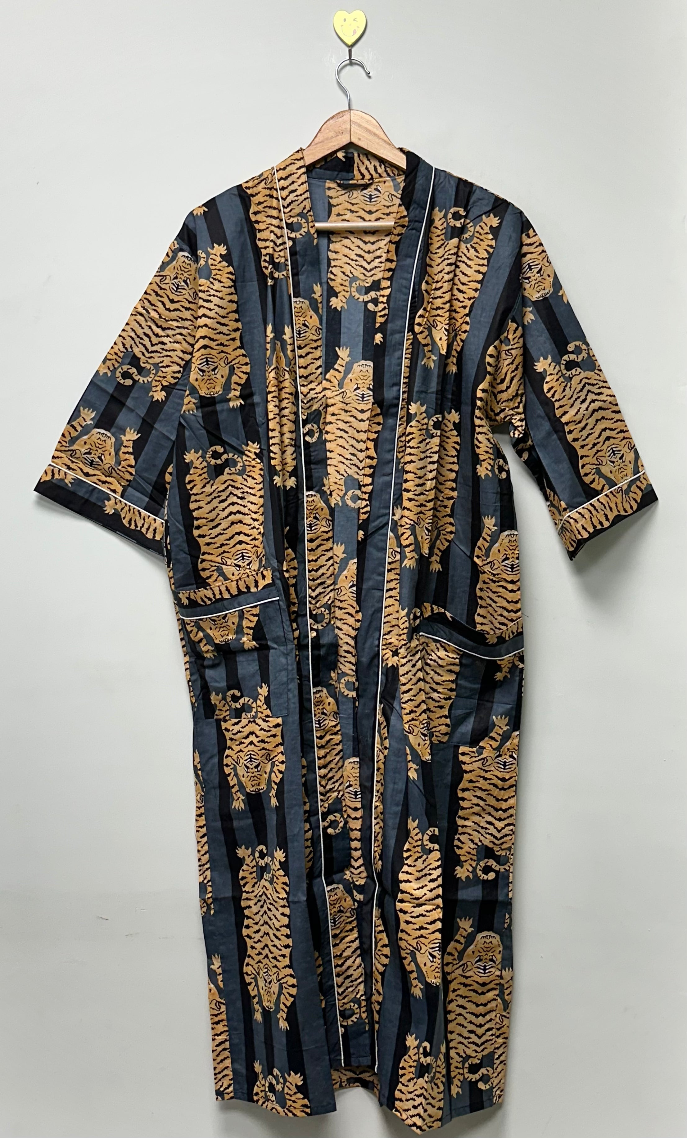 Image of Tiger Print Cotton Bathrobe For Women