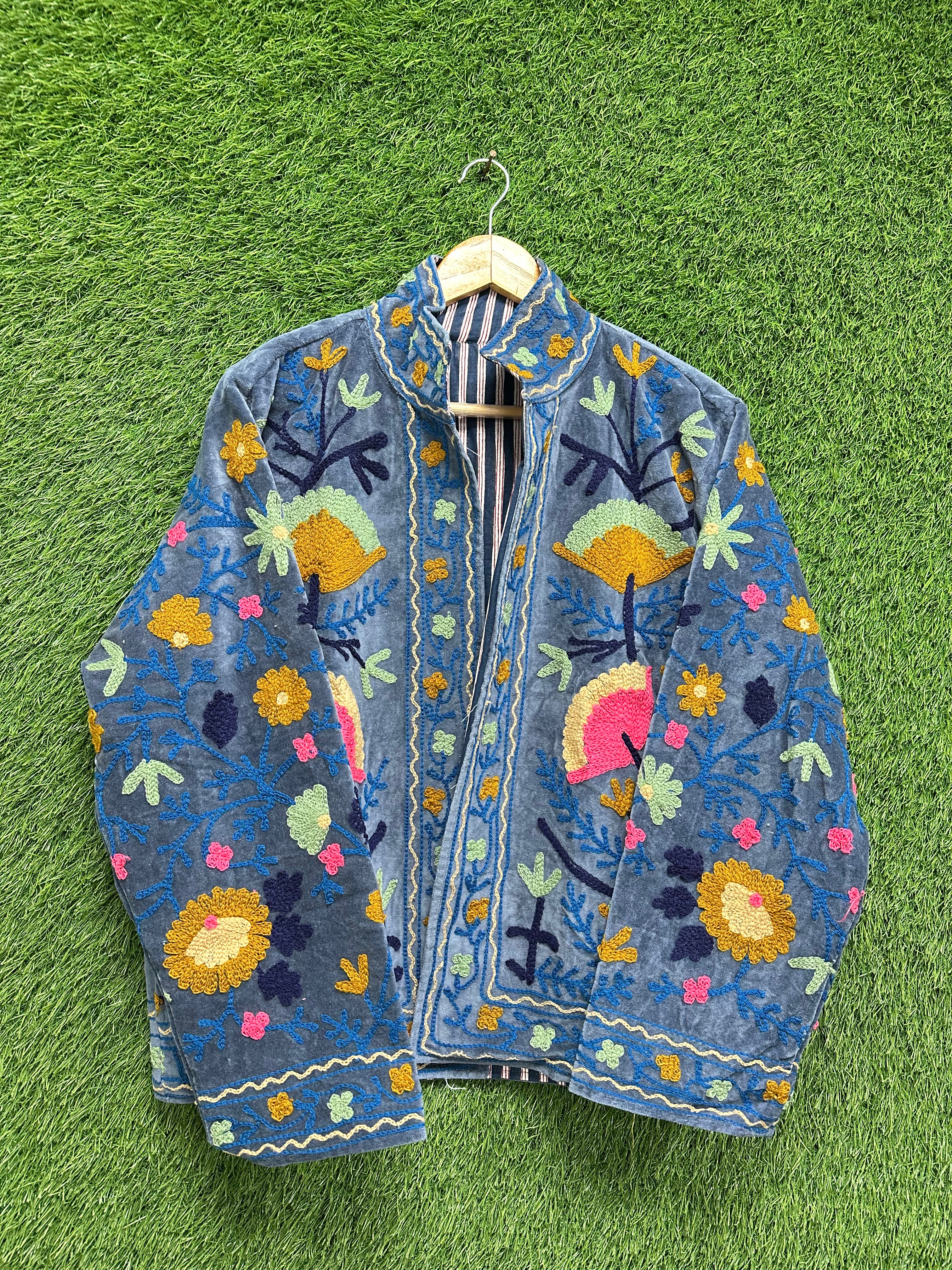 vintage floral winter wear jacket for womens & men