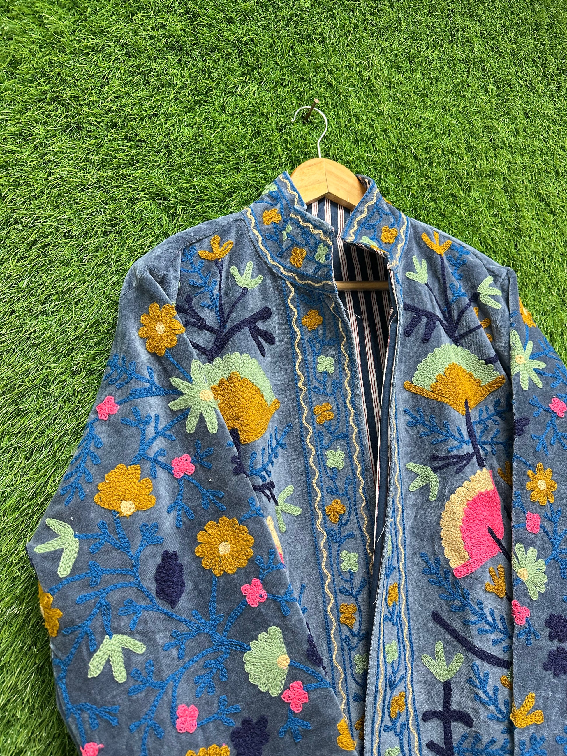 vintage floral winter wear jacket for womens & men