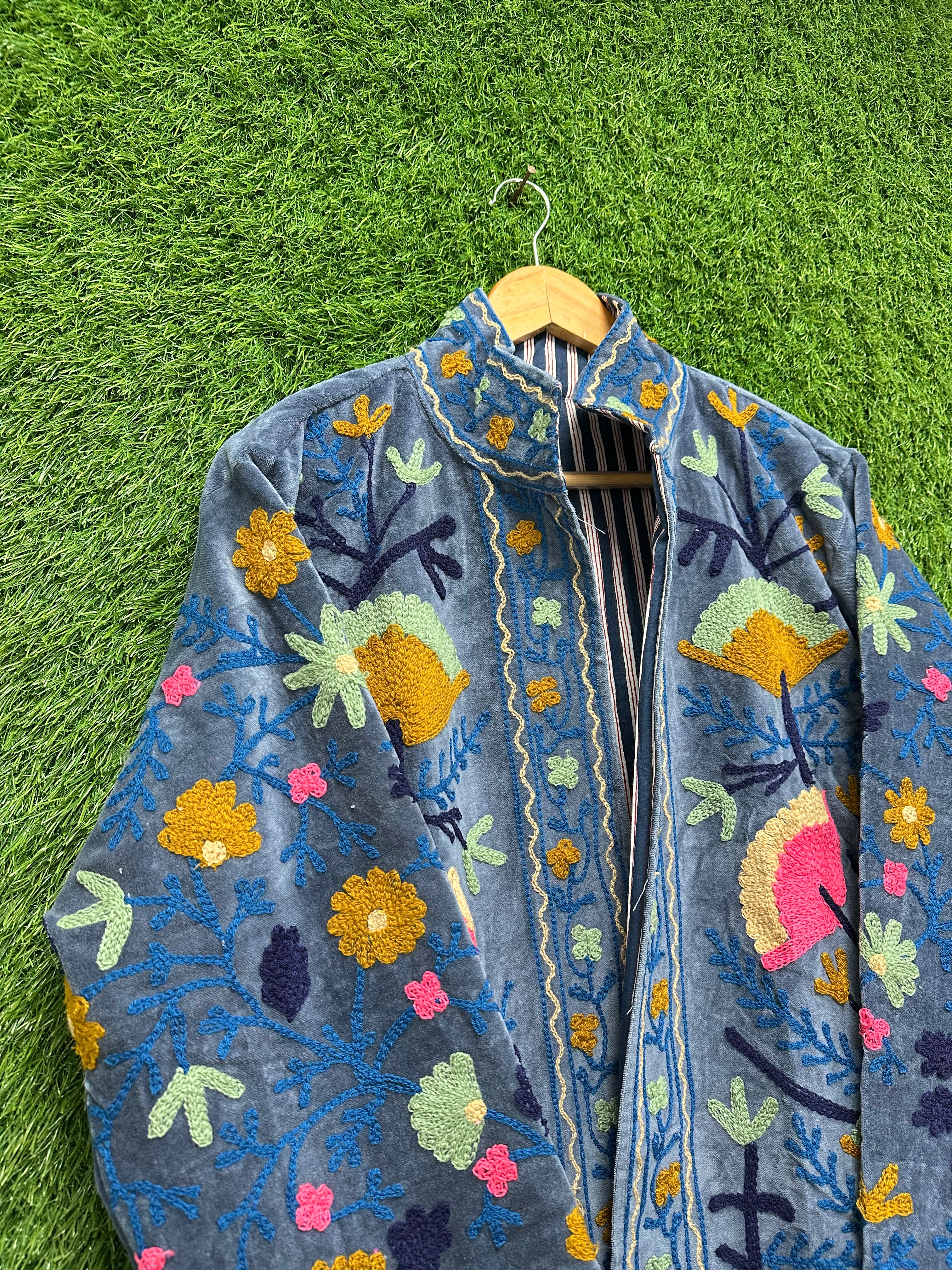 vintage floral winter wear jacket for womens & men