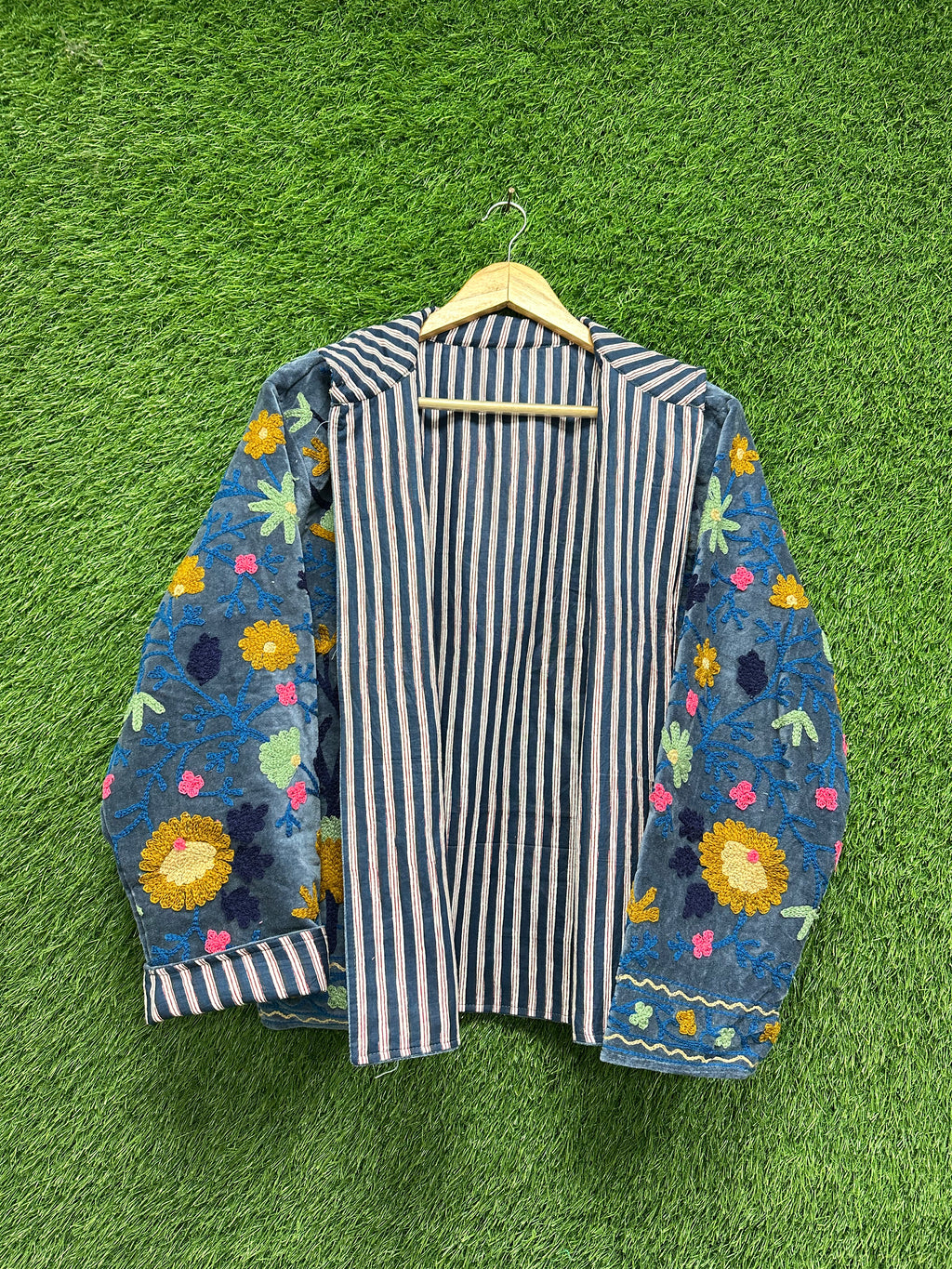 vintage floral winter wear jacket for womens & men