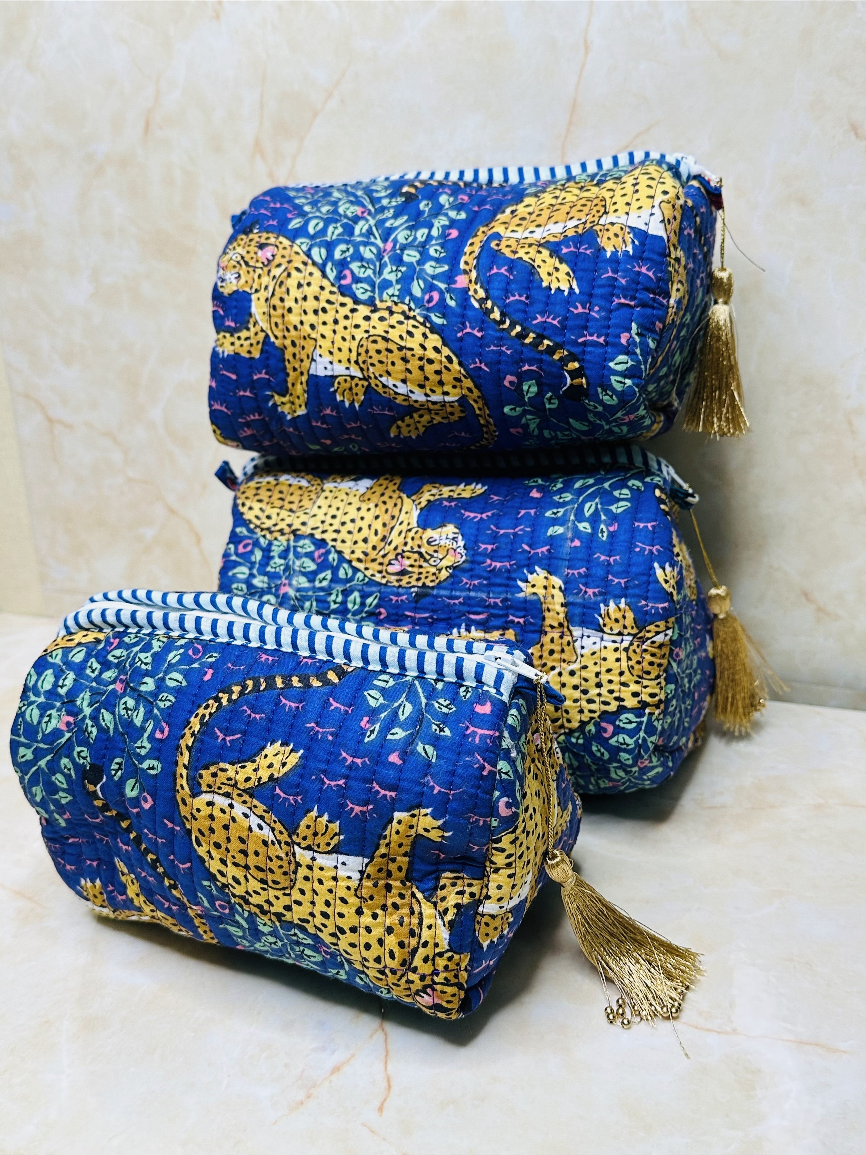 Image of Tiger Print 3 Set Make up Pouch Waterproof Inside cover