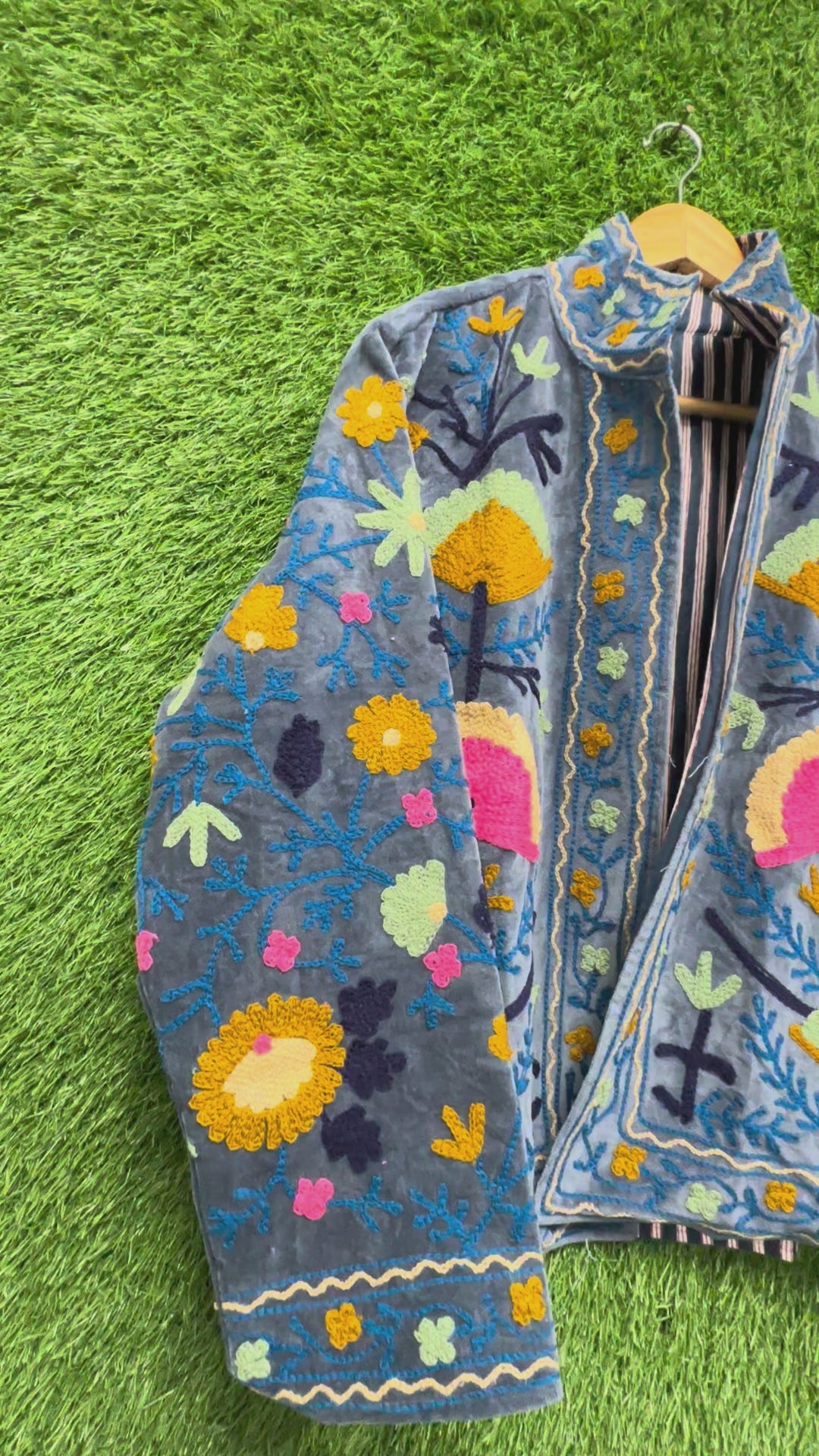 vintage floral winter wear jacket for womens & men